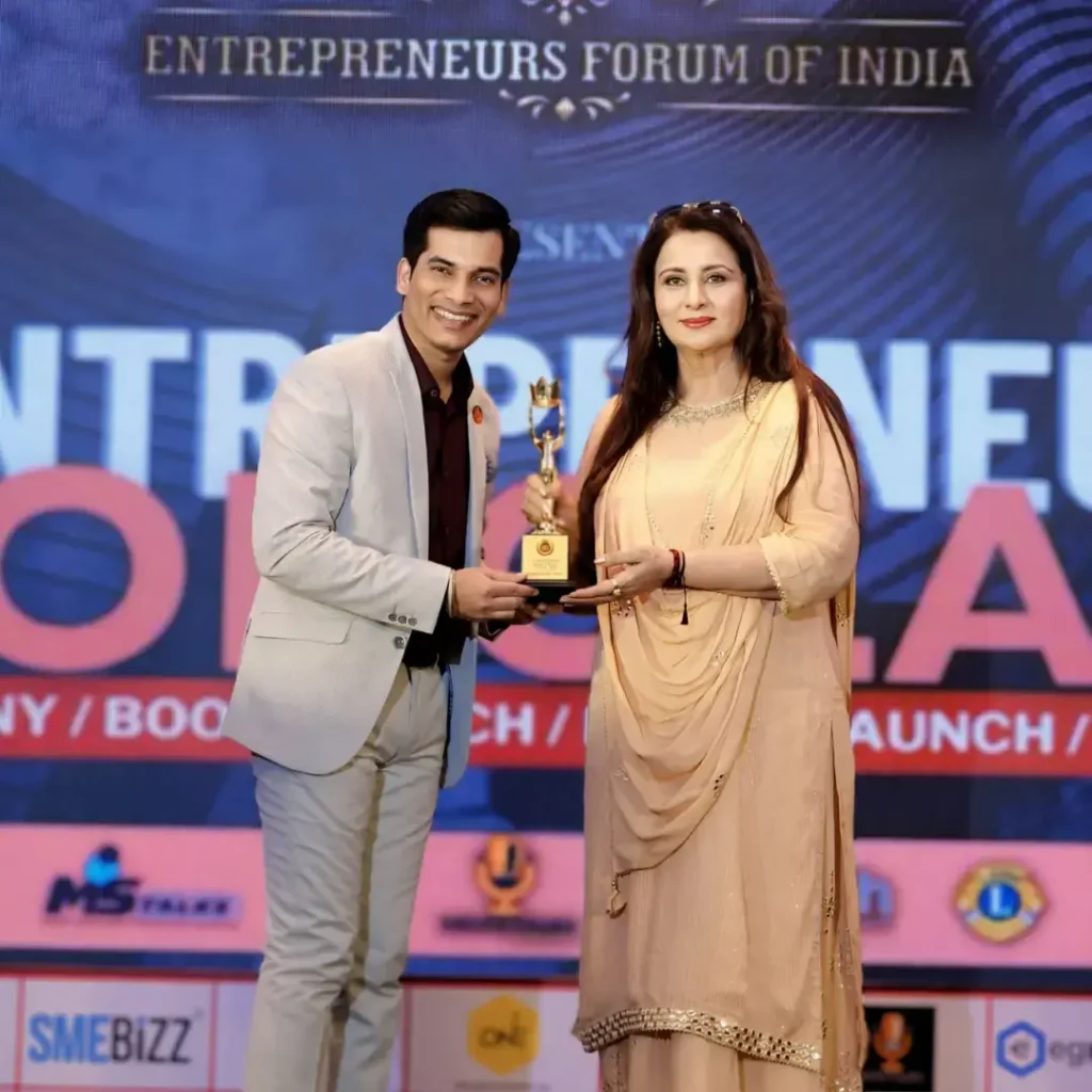 Sashish Kumar Tiwari With Poonam Dhillon